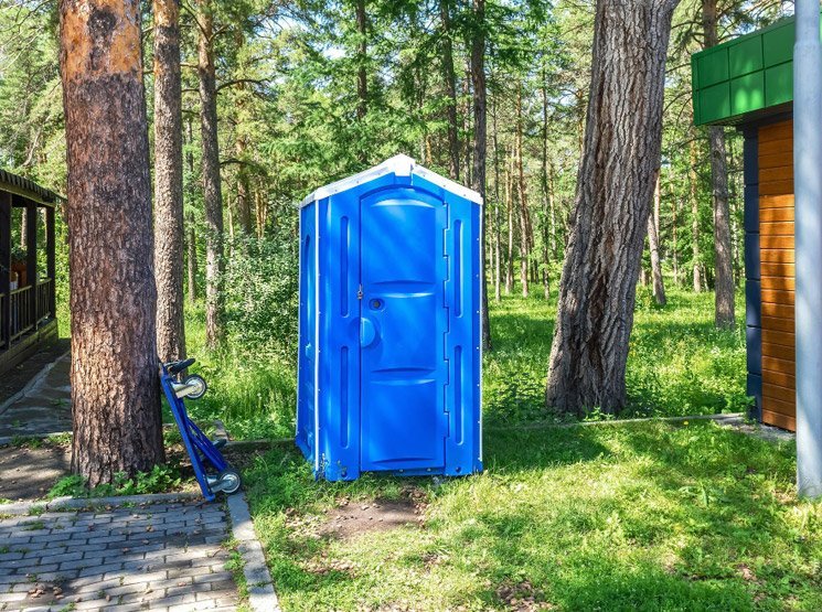 Limpieza y mantenimiento de baños portátiles en Piélagos y resto de Cantabria Alquiler de baños para fiestas municipales en Piélagos y resto de Cantabria